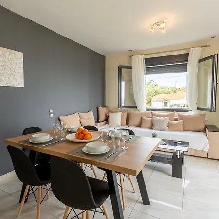 Blue Waves Luxury Suites By The Sea Plomari Exterior photo